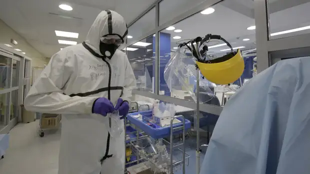 Еврокомиссар заявил об опасности появления нового штамма COVID-19 в Болгарии