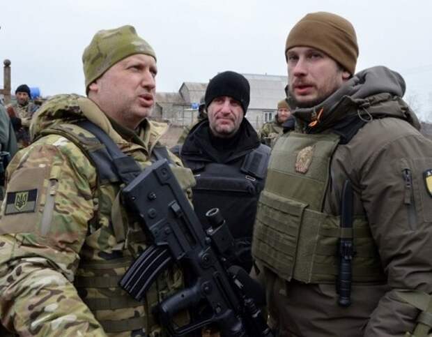 Рычание «волков» Билецкого, или Сакральная жертва Порошенко: К чему Украина готовит «белого вождя»