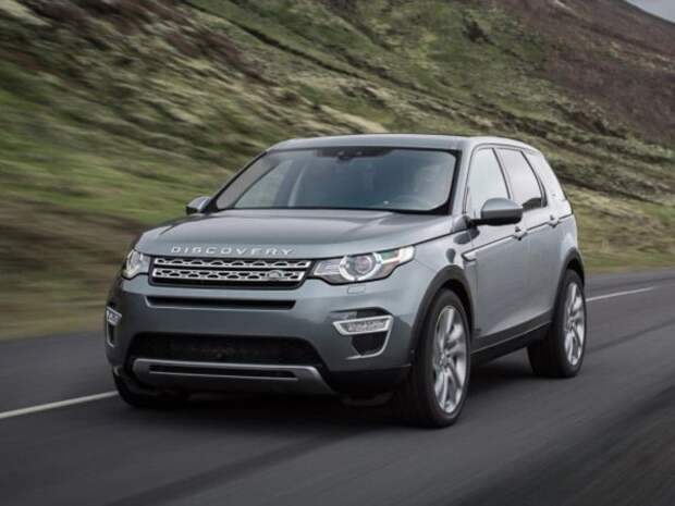 Плохая репутация Land Rover как производителя надежности подтверждается тем фактом, что 43% владельцев Discovery Sport сообщают о проблемах.  Больше всего нареканий вызывает выхлопная система, за ней следуют тормоза, электричество, кондиционер и двигатель.  На ремонт 1/4 машин ушло больше недели, а счета составили от 300 до 1700 евро.