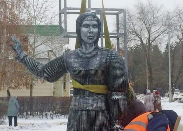 В РФ зарегистрировали два товарных знака с пугающей Алёнкой из Нововоронежа