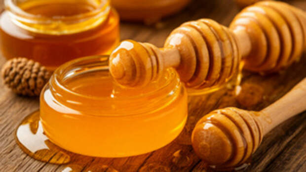 Мед / Изображение сгенерировано Шедеврум от ИИ YandexART/ amic.ru