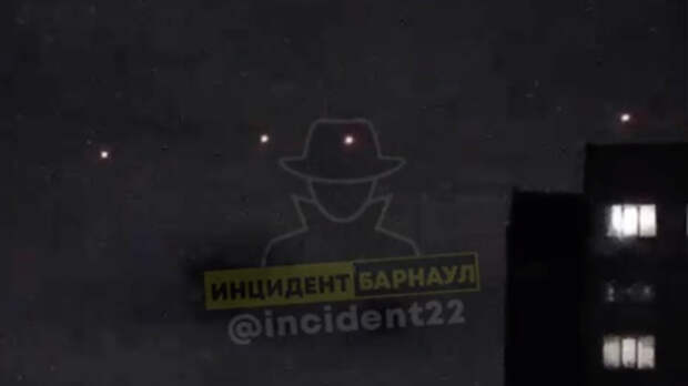 Барнаульцы засняли "НЛО" в небе над городом. Видео