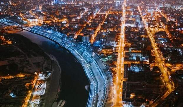 В центре Тюмени снесут гаражи для реновации, прошли проводы в армию