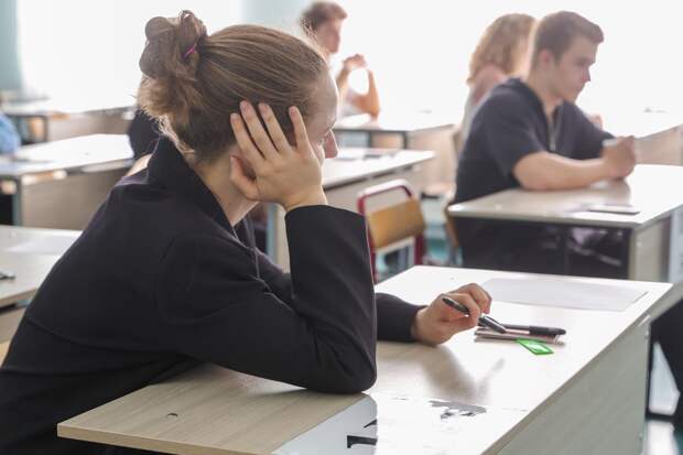 В Минпросвещения оценили идею перехода на десятилетнее обучение в российских школах