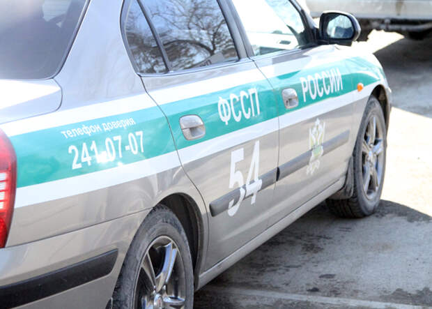 Долг за кредит в России помешал жителю Казахстана вернуться домой