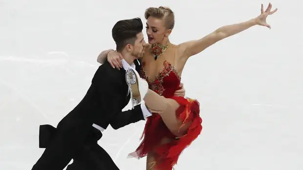 Букин объяснил разницу между танцами на льду и одиночным катанием