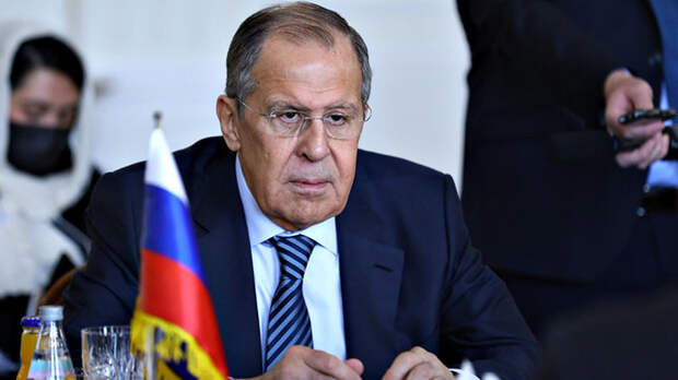 Лавров взорвал бомбу: Теперь жёны американских дипломатов станут уборщицами Лавров взорвал бомбу: Теперь жёны американских дипломатов станут уборщицами