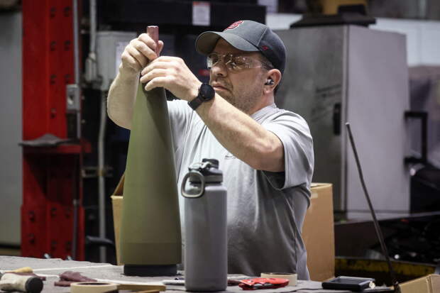 В Великобритании сорвали сроки запуска завода боеприпасов для Украины