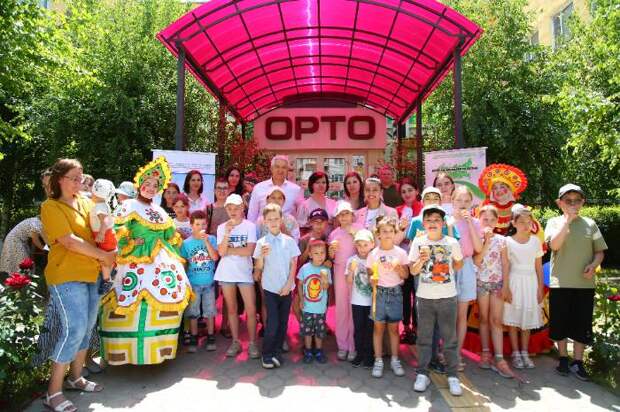 Леонид Огуль организовал в Астрахани праздник для особенных детей