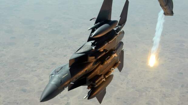 Два самолета F-15 нанесли запланированный удар