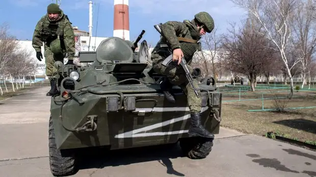 Российские военные сопроводили доставку грузов на Украину