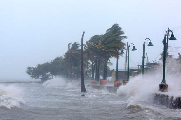 Набережная Фахардо, Пуэрто-Рико, во время урагана Ирма Центральная Америка, ирма, катастрофа, разрушения, стихийное бедствие, стихия, ураган, флорида
