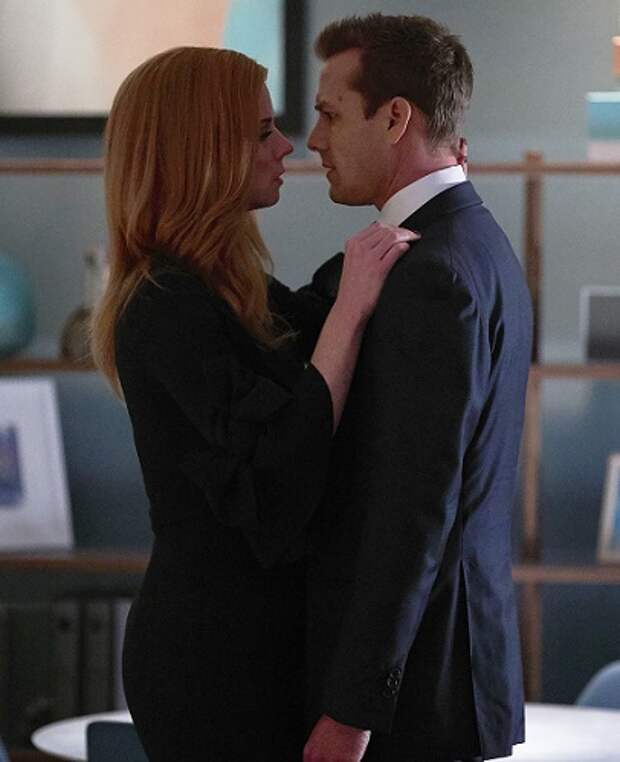 Suits Donna/Harvey Kiss