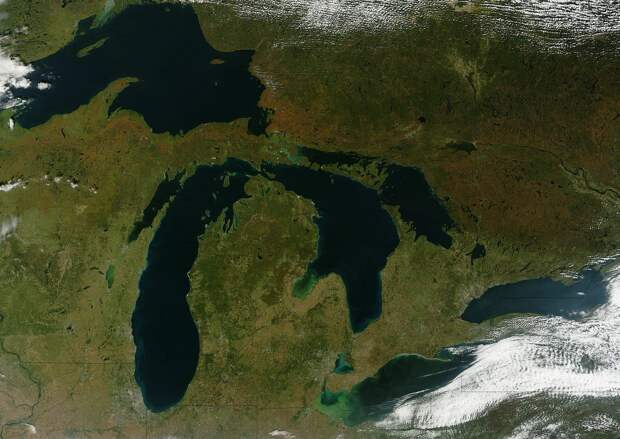 Великие озёра. Спутниковый снимок НАСА. Изображение: https://visibleearth.nasa.gov