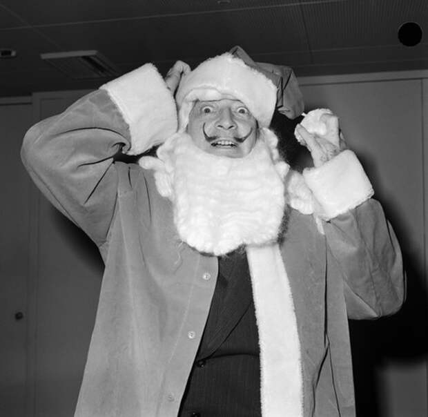 DaliSanta.jpg