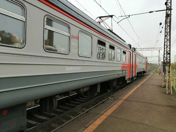 Поезд с 415 пассажирами, следовавший в Челябинск, сошел с рельсов: что с людьми