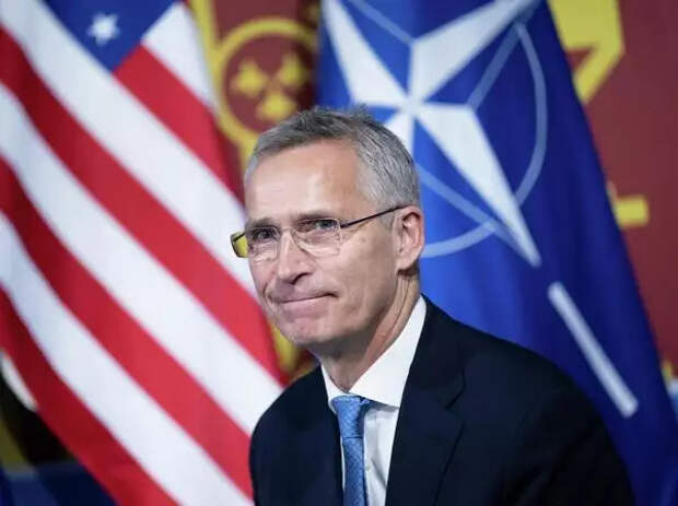 Названа истинная цель расширения НАТО. Русский медведь уже встал на задние лапы и готов разорвать непрошенных гостей в клочья