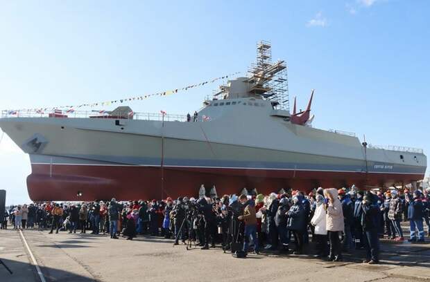 В Керчи спущен на воду новый корвет