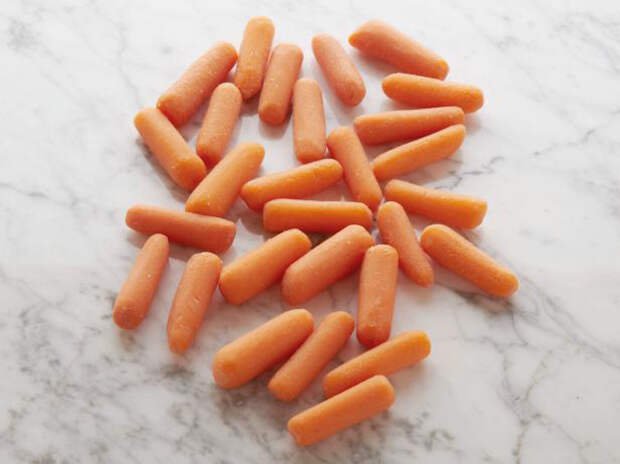 28 молодых маленьких морковочек (бэби-морковь) = 100 калорий.