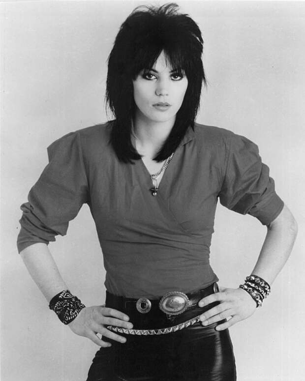 Joan Jett - Dirty Deeds Done Dirt Cheap