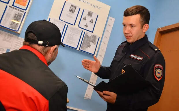 В Рязани задержали мигранта с наркотиками и листовками