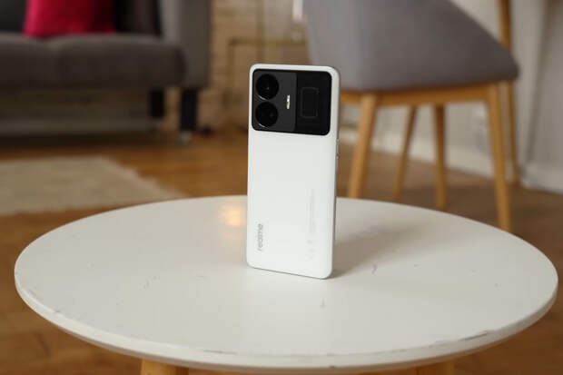 Названы смартфоны с самой быстрой зарядкой