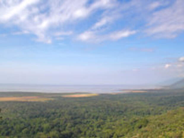 Клуб путешествий Павла Аксенова. Танзания. Overlook of Lake Manyara National Park Tanzania. Фото MattiaATH - Depositphotos