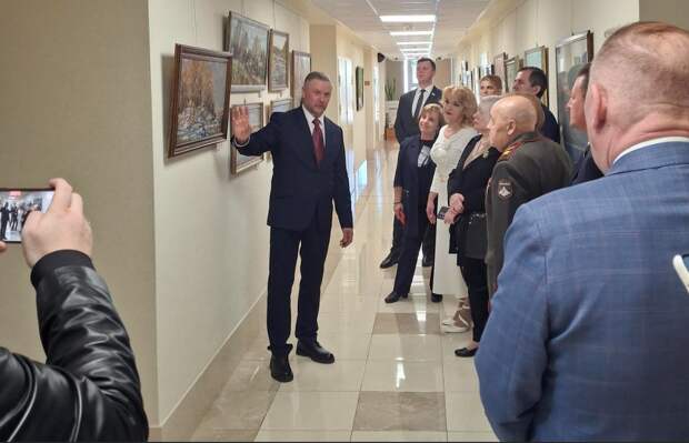 В Совете Федерации проходит выставка вологодского художника Евгения Калачёва