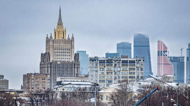 МИД: Россия готова обсудить временное внешнее управление на Украине