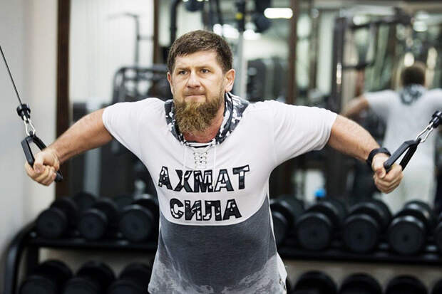 Глава Чеченской Республики Рамзан Кадыров как один из самых неоднозначных и в то же время самых влиятельных политических деятелей всегда вызывал интерес как у российских граждан, так и за пределами...-5