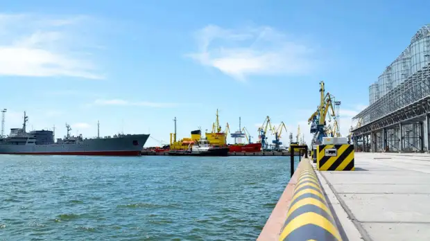 Бельгия запретила российским кораблям входить в порты