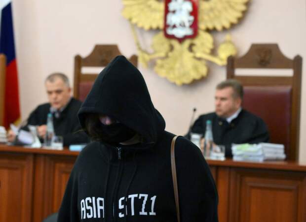 Лурье обратилась к судебным приставам для выселения Долиной