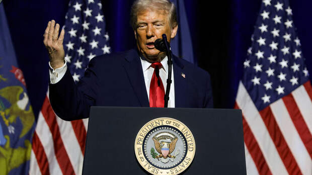 Трамп: США отзовут гражданство у всех иностранцев, осужденных за мошенничество