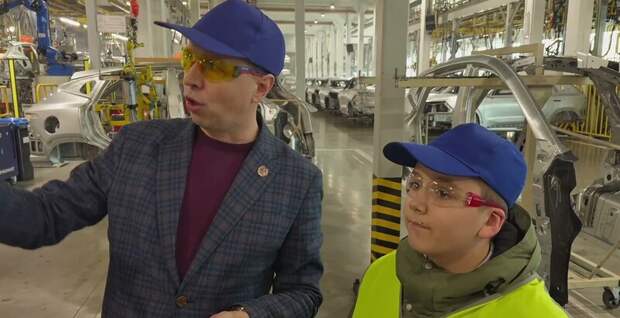 Мечта школьника побывать на автомобильном заводе сбылась благодаря «Ёлке желаний»