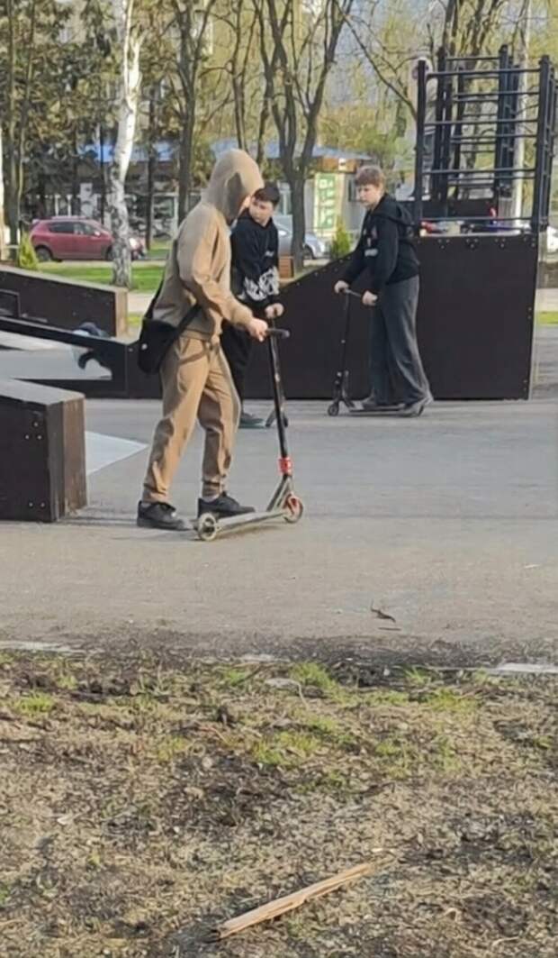 Хочется рассказать об одном инциденте, который произошёл в Югорском парке в