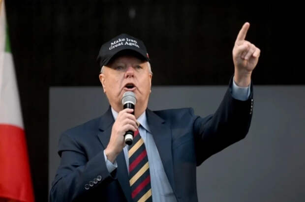 Axios: сенатор Грэм призвал Трампа не слушать советующих не бомбить Иран