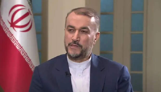 Глава МИД Ирана заявил о намерении освободить моряков с задержанного страной в Ормузском проливе судна MSC Aries