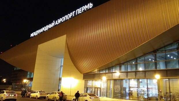 Аэропорт Перми Большое Савино будет закрыт до вечера 2 января из-за метели