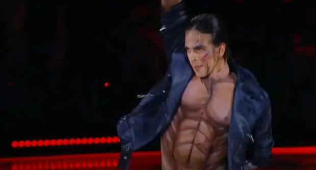 Плющенко подколол Гуменника за костюм Терминаторе на «Русском вызове»