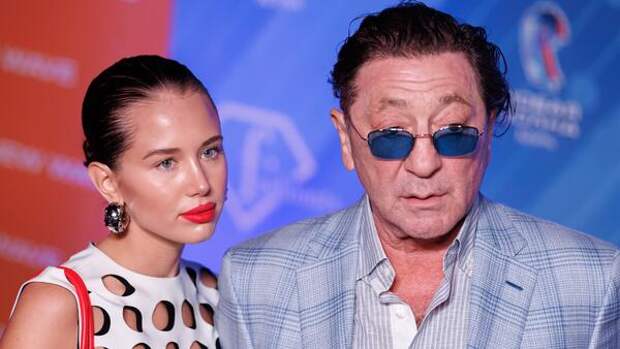 Бывшая невеста Лепса раскрыла личность мужчины, на шею которого она села