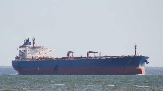 Bloomberg: Индия отправила флот для защиты танкеров у Ормузского пролива