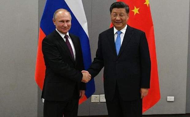 Путин и Си Цзиньпин начали переговоры в Пекине в узком составе