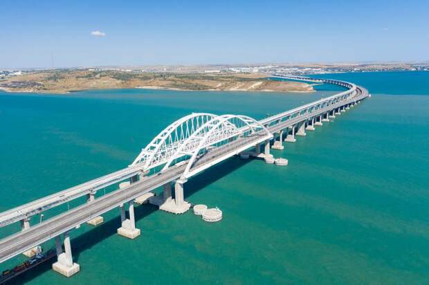 Автомобильное движение по Крымскому мосту восстановлено