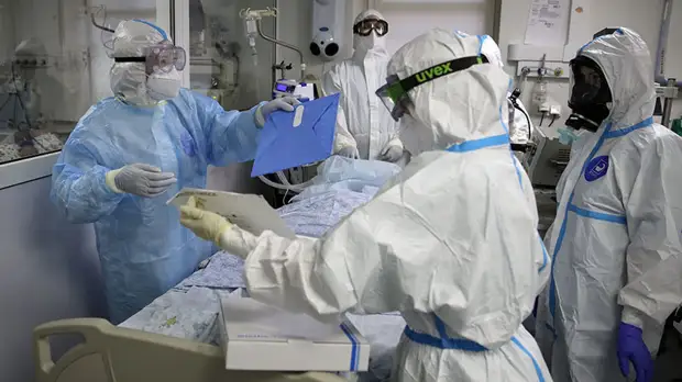 Новый максимальный показатель: в России за сутки выявлено 41 335 случаев COVID-19