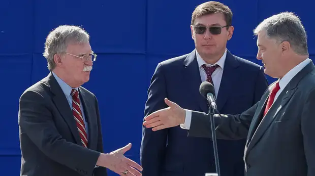 Болтон отметил прогресс Украины на пути в НАТО