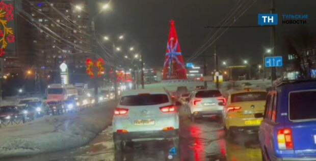 В Туле улица Ложевая превратилась в Венецию во главе новогодней елки