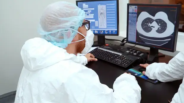 Пульмонолог рассказал об отличиях кашля при COVID-19 от кашля курильщика