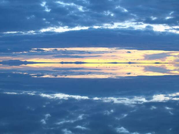 Озеро Солончак Уюни, Боливия (Salar de Uyuni, Bolivia) - самое большое соленое озеро во всем мире Озеро Солончак Уюни, Боливия (Salar de Uyuni, Bolivia) - самое большое соленое озеро во всем мире