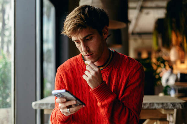 Психолог Данилова: телефонные звонки лишают контроля над коммуникацией