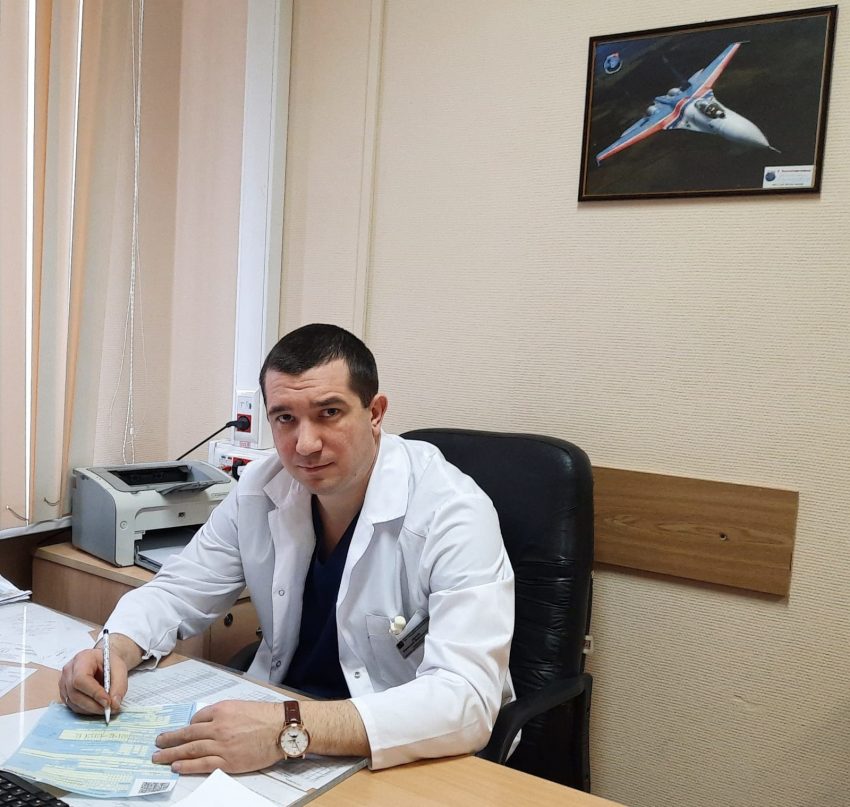 Врач из поликлиники в 3-м Михалковском рассказал о болезни ножной косточки
